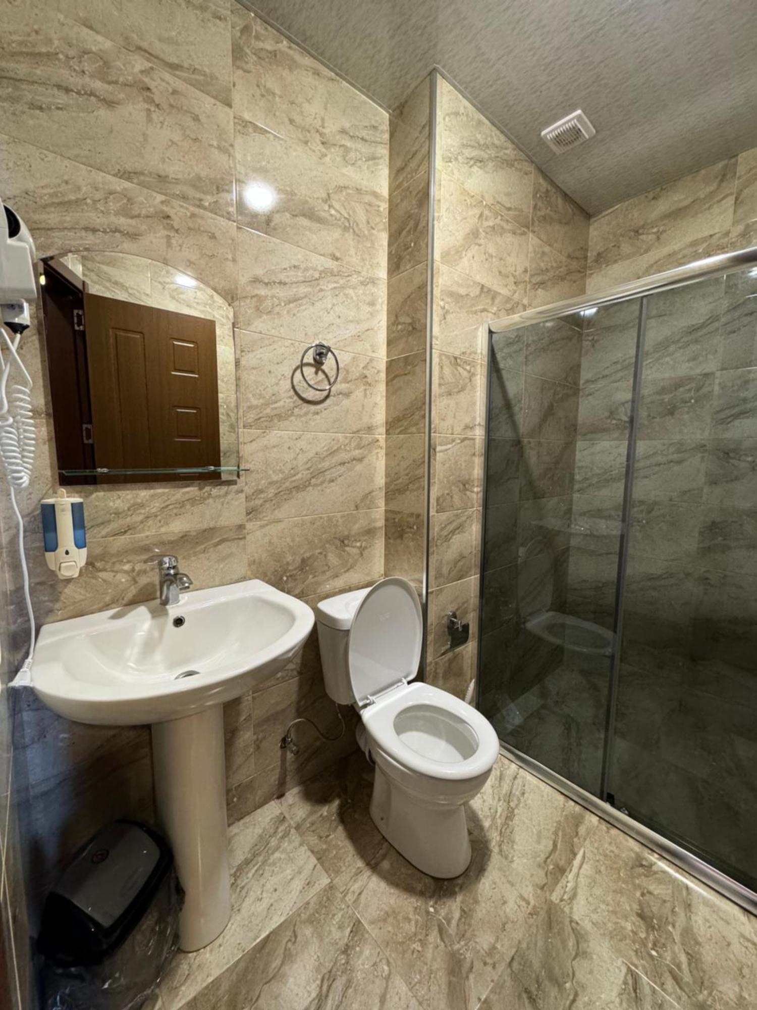 Colibri Apartman Batumi Kültér fotó